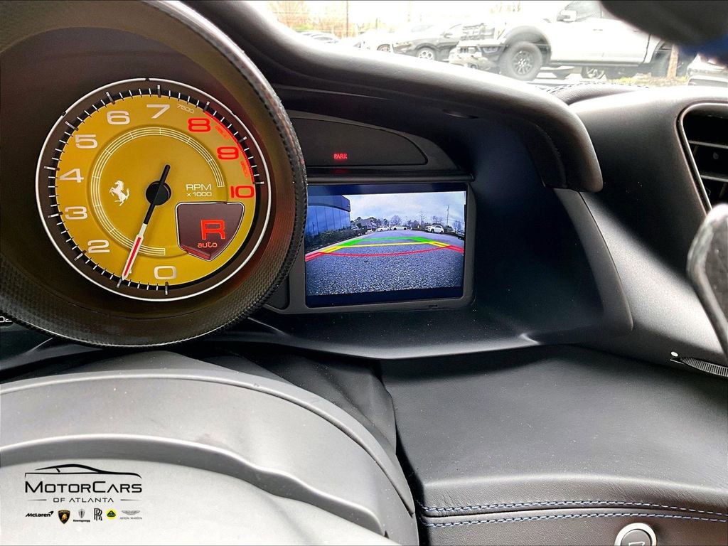 Used 2018 Ferrari 488 GTB image 17