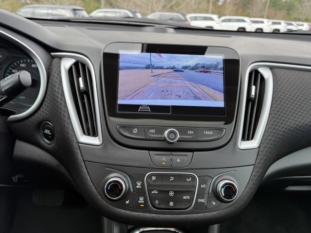Used 2024 Chevrolet Malibu LT image 22