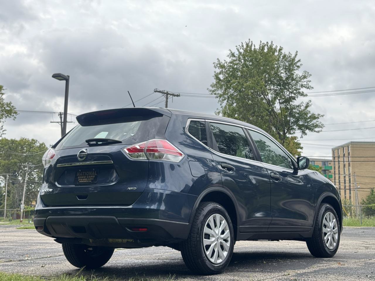 Used 2016 Nissan Rogue S AWD/4WD image 8