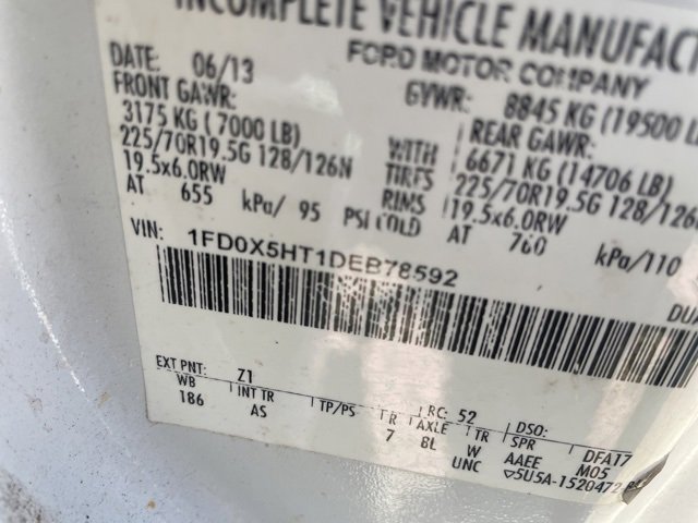 Used 2013 Ford F550 4x4 SuperCab Super Duty w/ Payload Upgrade Pkg image 43