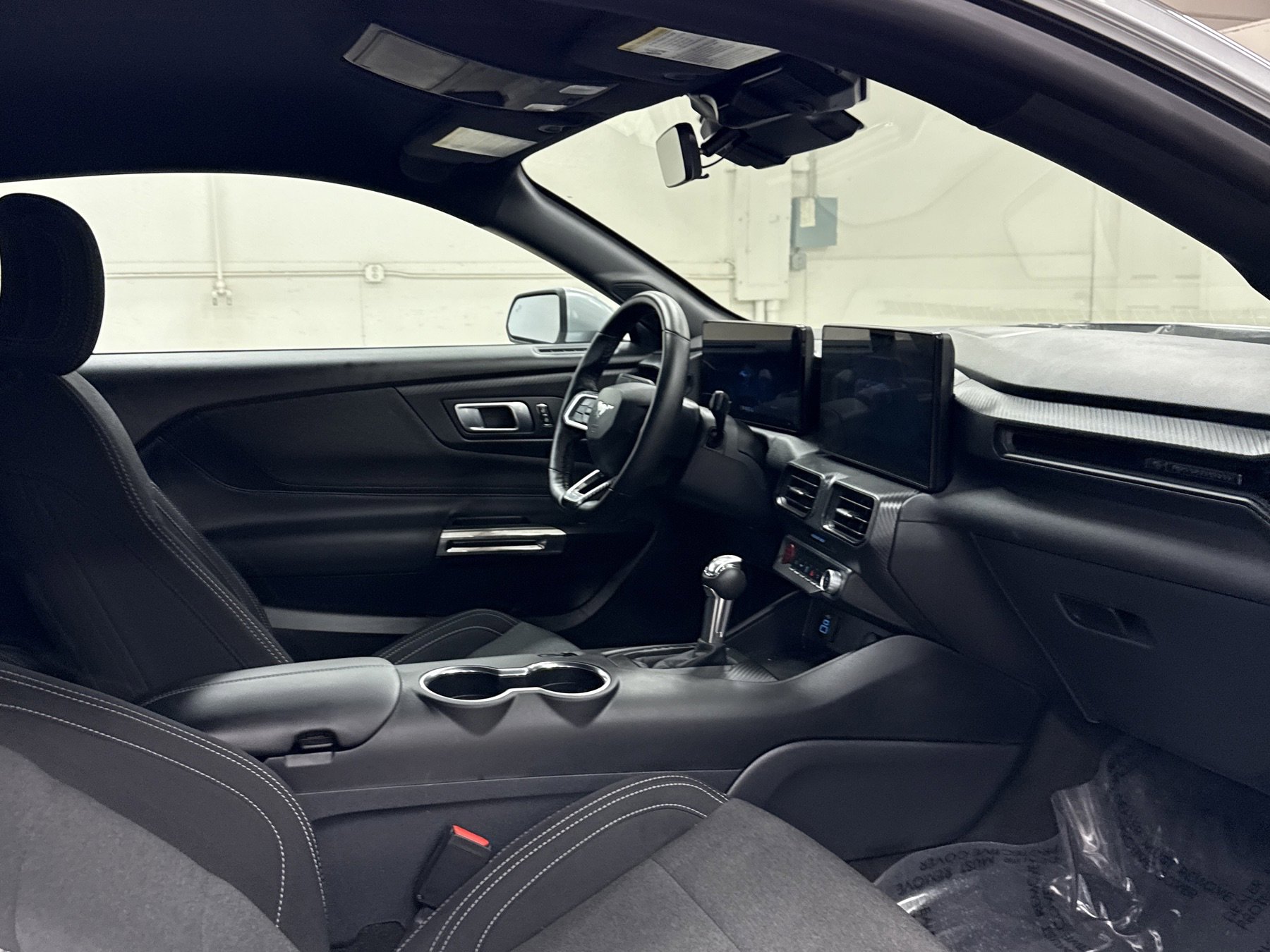 Used 2025 Ford Mustang Coupe image 16