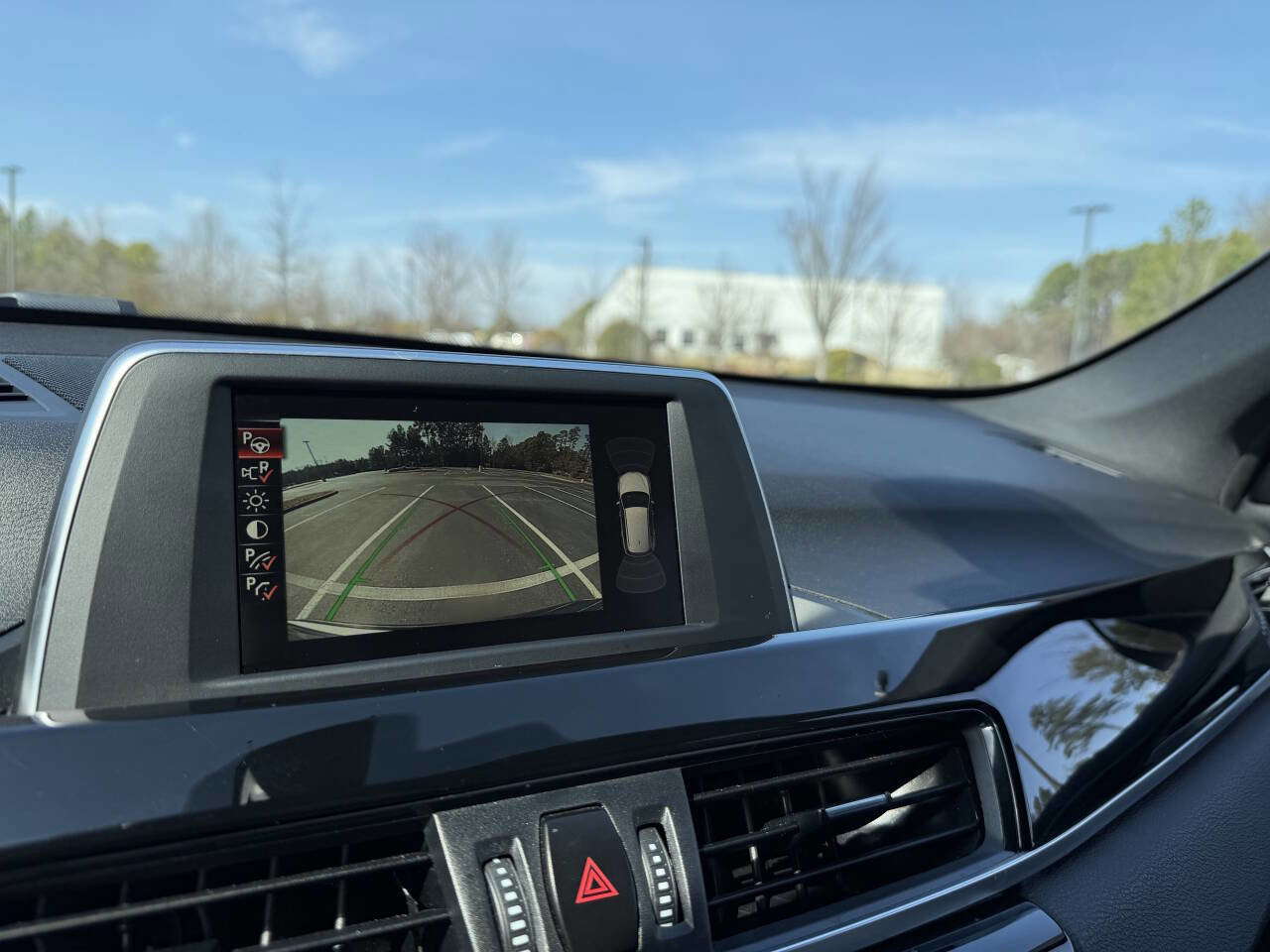 Used 2017 BMW X1 sDrive28i w/ Premium Package image 23