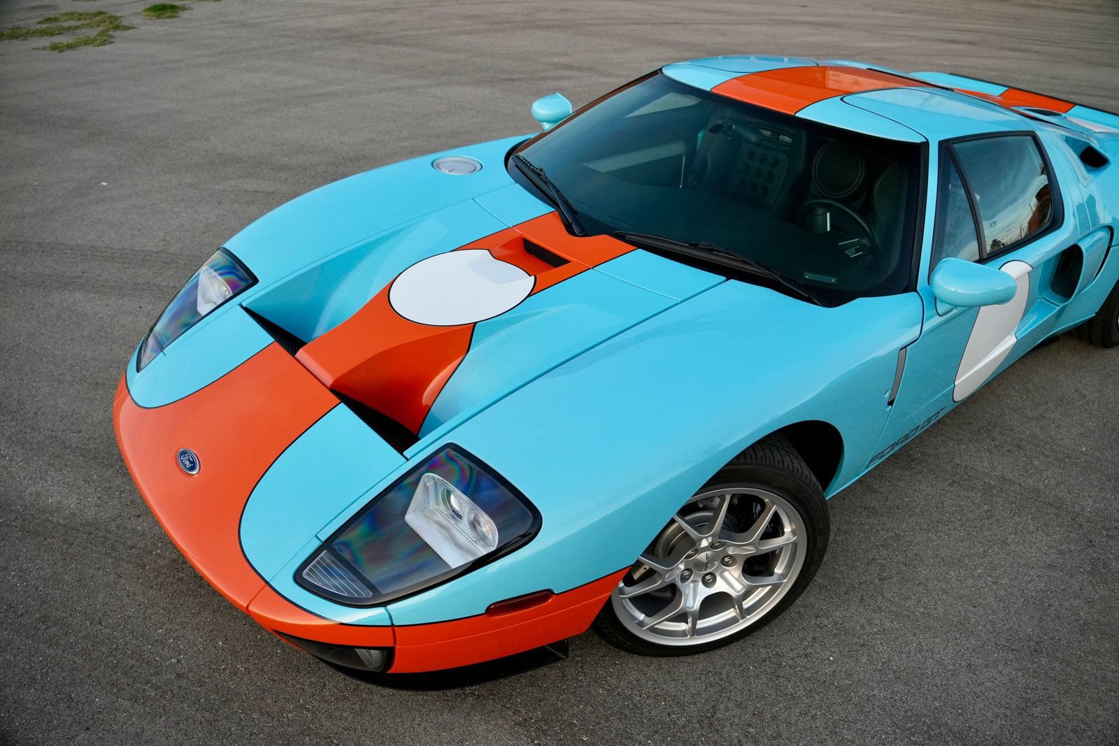 Used 2006 Ford GT image 12