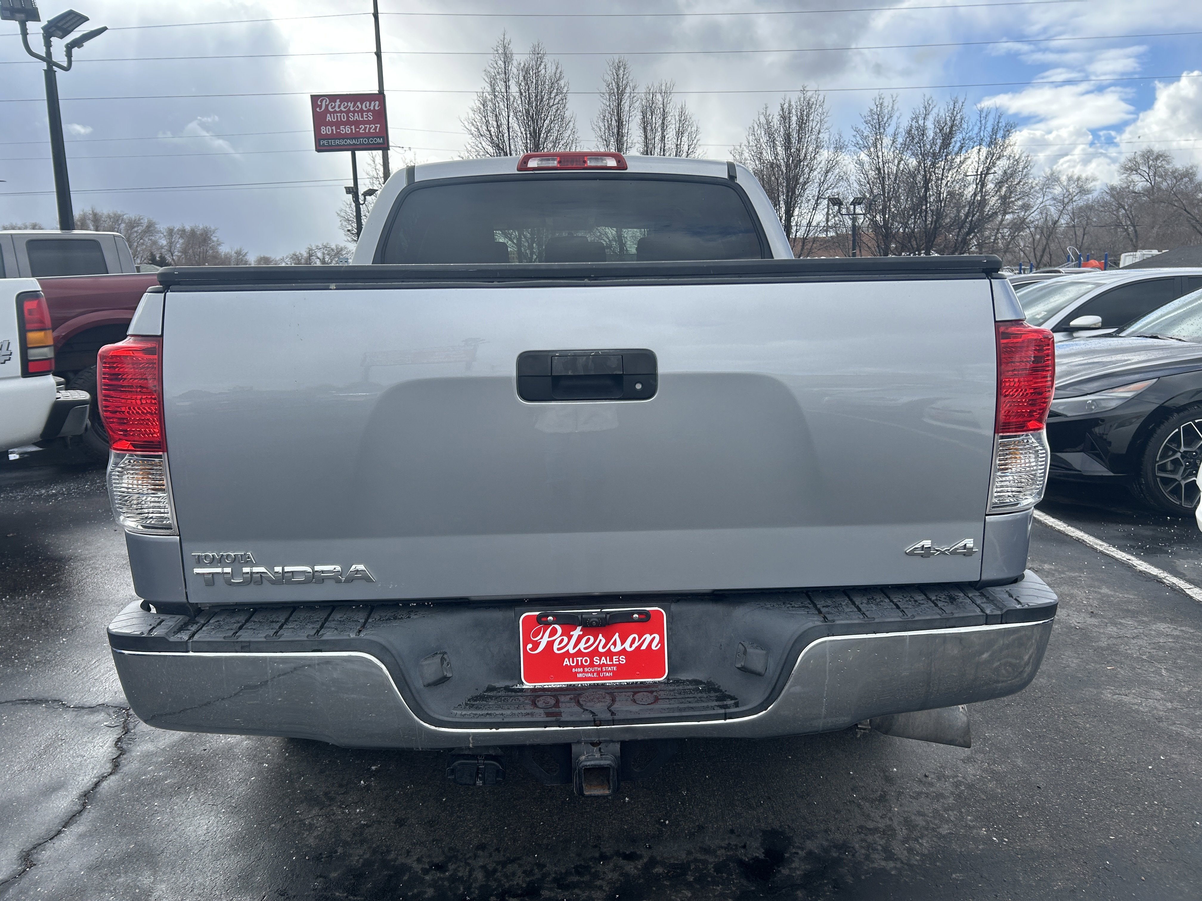 Used 2010 Toyota Tundra 4x4 CrewMax image 9