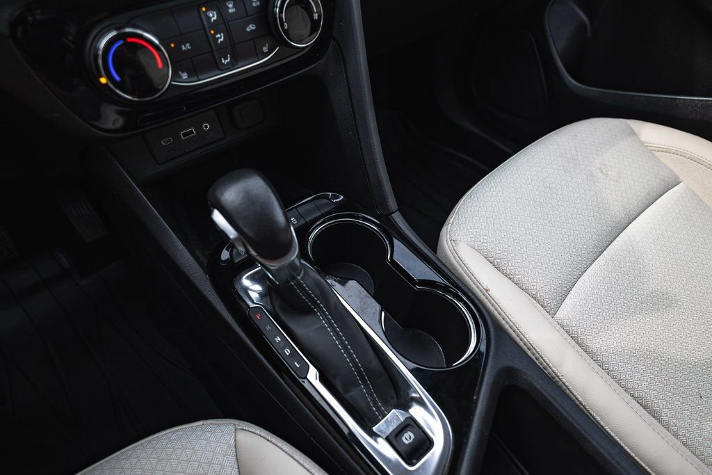 Used 2023 Buick Encore GX Preferred w/ Cold Weather Comfort Package image 9