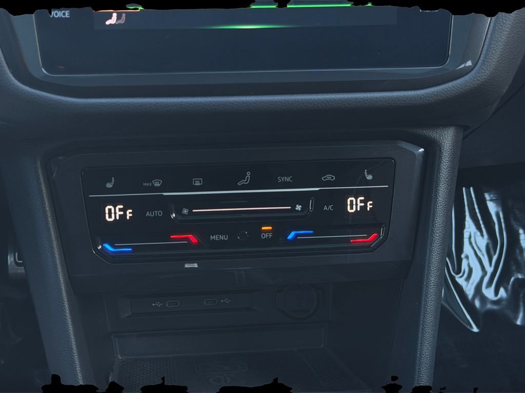 Used 2024 Volkswagen Tiguan SE R-Line image 21