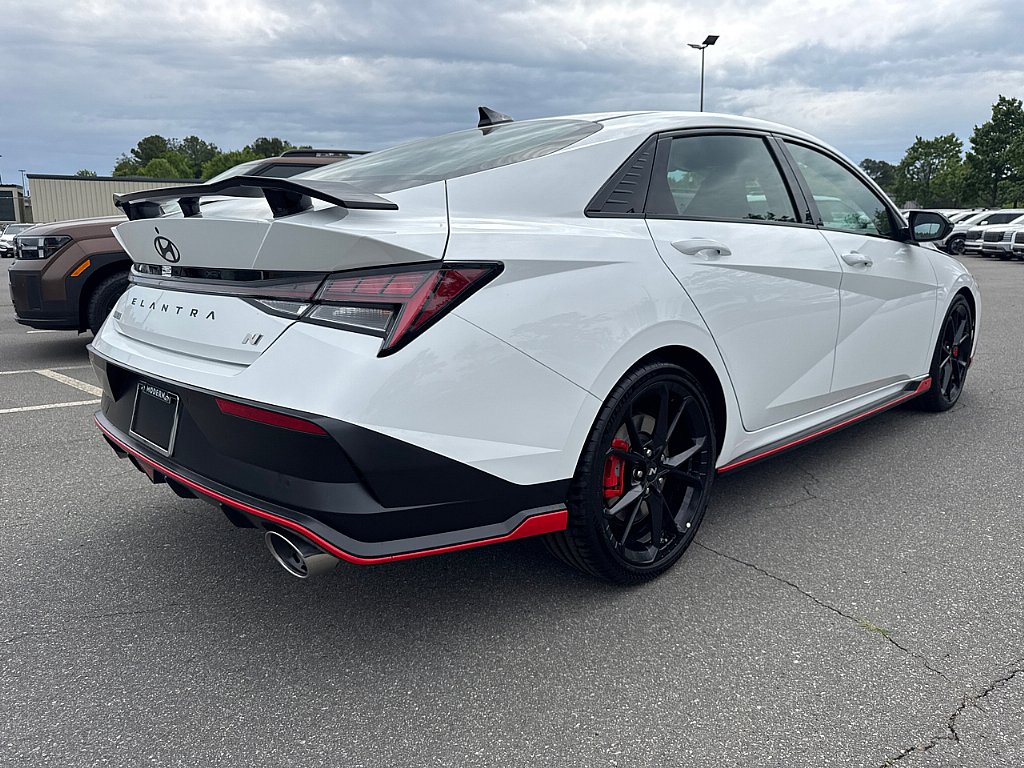 New 2026 Hyundai Elantra N FWD image 3