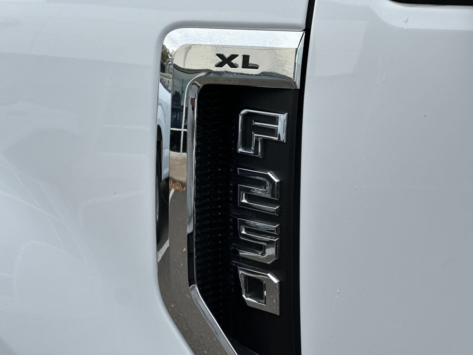 Used 2022 Ford F250 XL w/ Power Equipment Group image 24