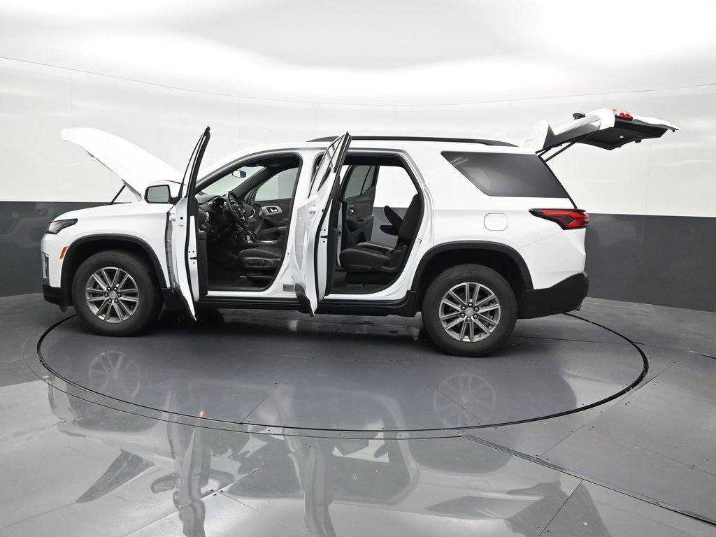 Used 2023 Chevrolet Traverse LT FWD image 34