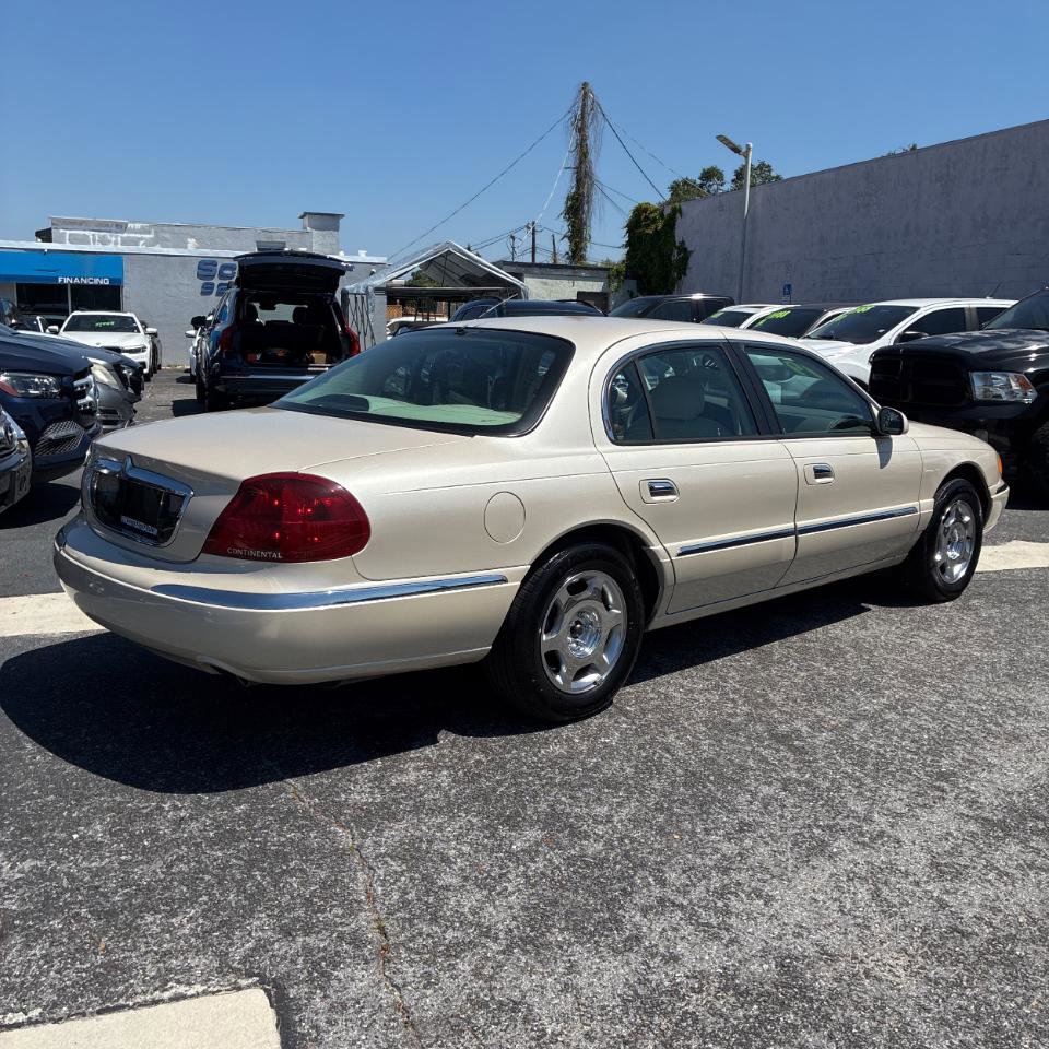 Used 1999 Lincoln Continental FWD image 3