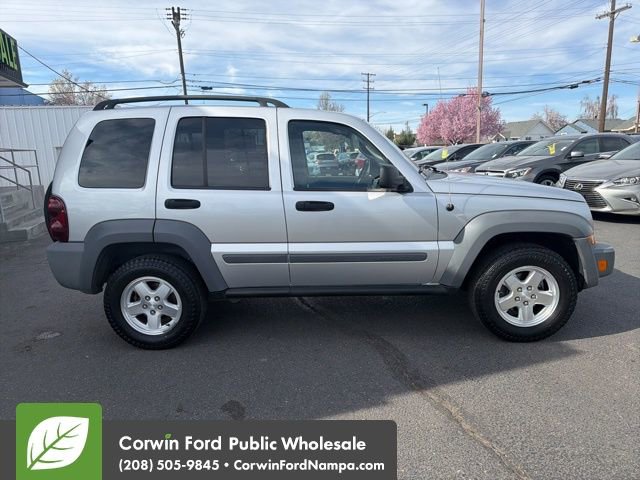 Used 2005 Jeep Liberty Sport AWD/4WD image 4