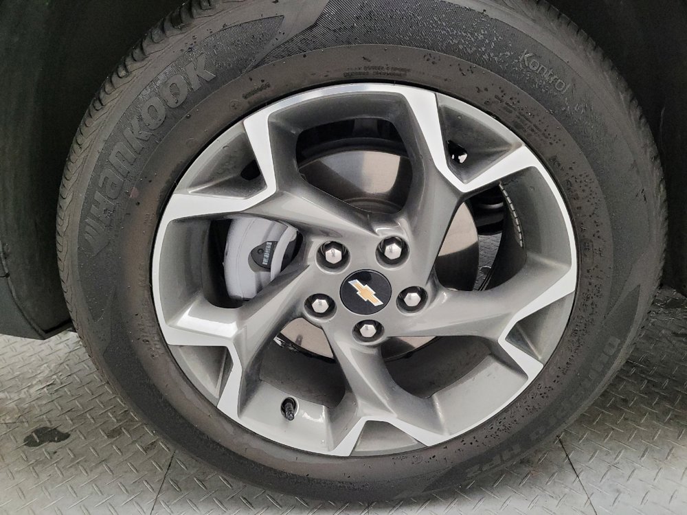 Used 2025 Chevrolet Trax LT w/ LT Convenience Package image 31