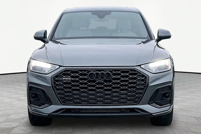 Used 2023 Audi Q5 2.0T Premium Plus w/ Premium Plus Package AWD/4WD image 3