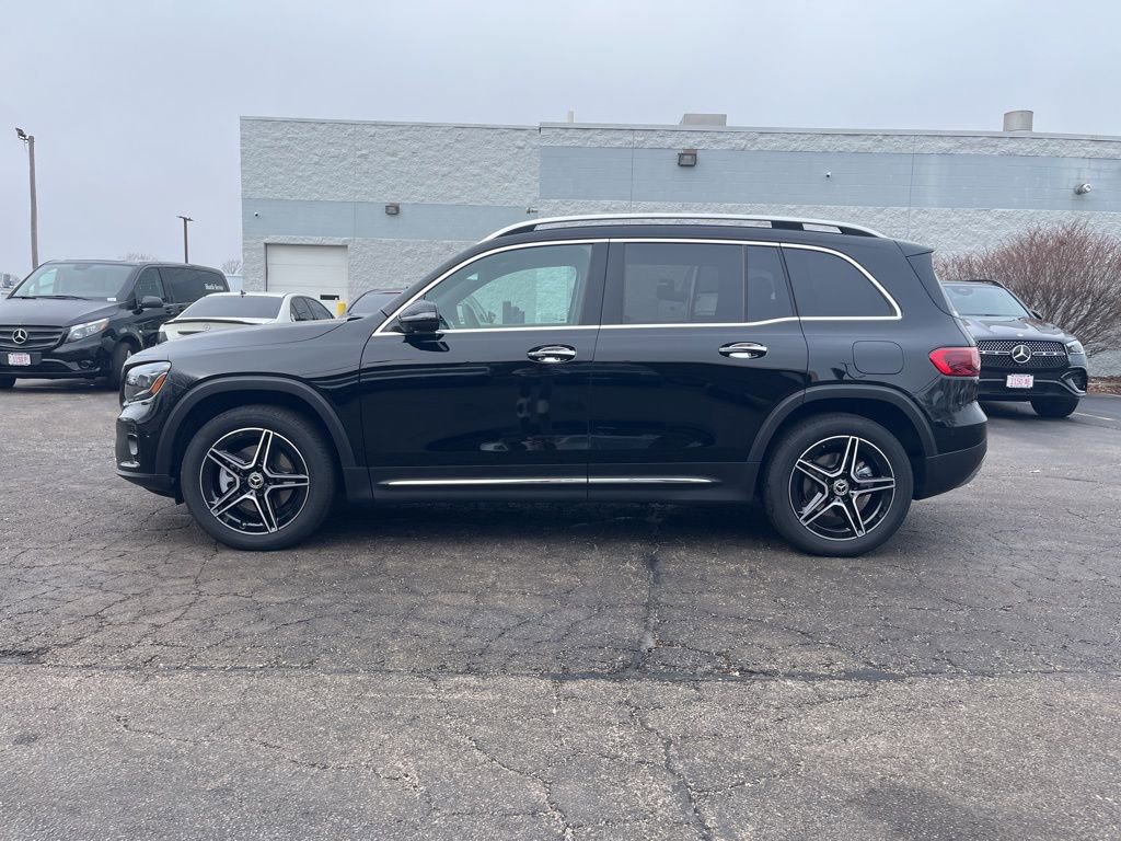 Used 2026 Mercedes-Benz GLB 250 4MATIC image 9