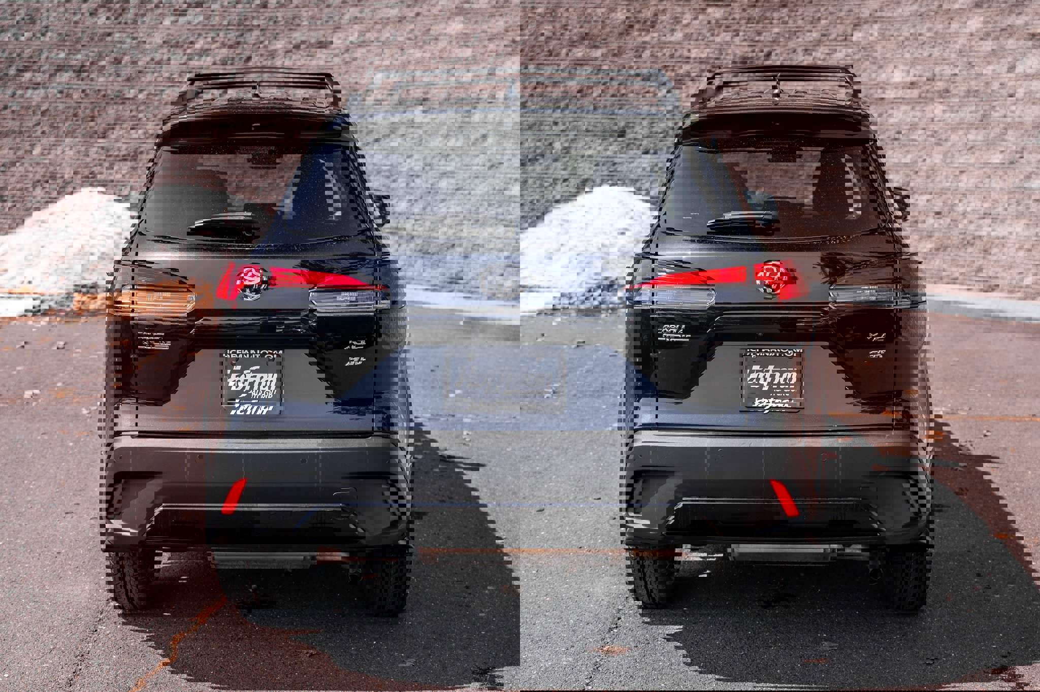 Used 2023 Toyota Corolla Cross XLE w/ Convenience Package image 8