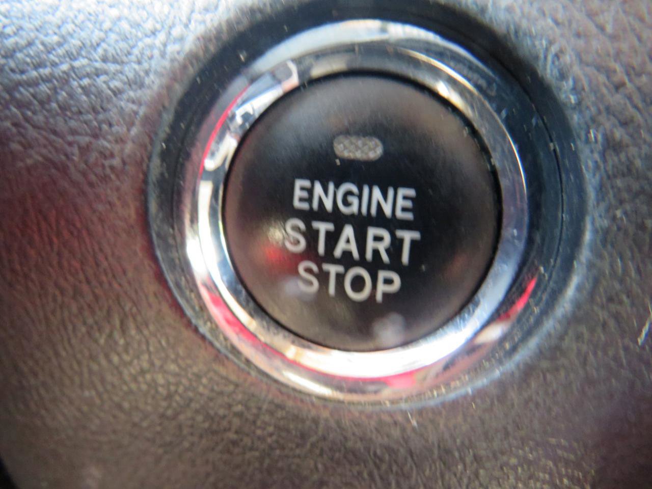 Used 2015 Toyota 4Runner Limited image 13