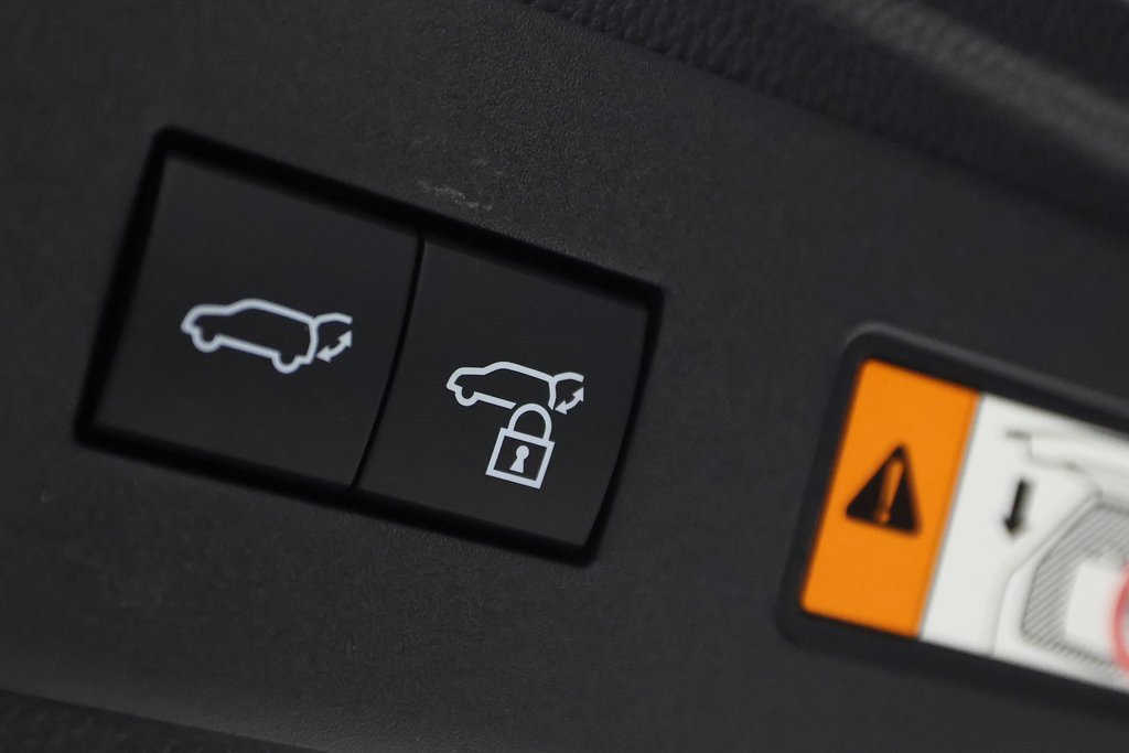 Used 2025 Lexus GX 550 image 16