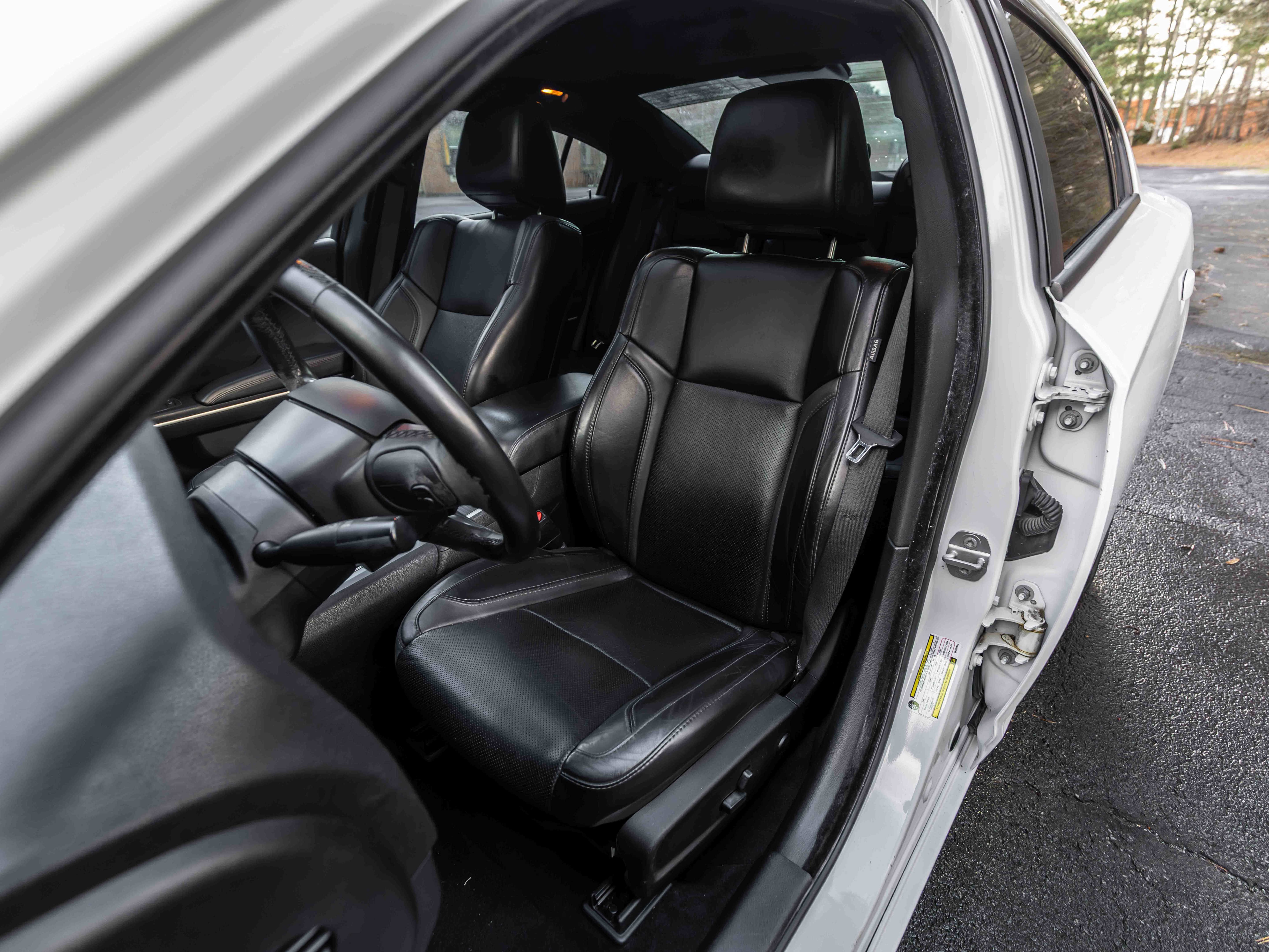 Used 2019 Dodge Charger SXT w/ Leather Interior Group image 13