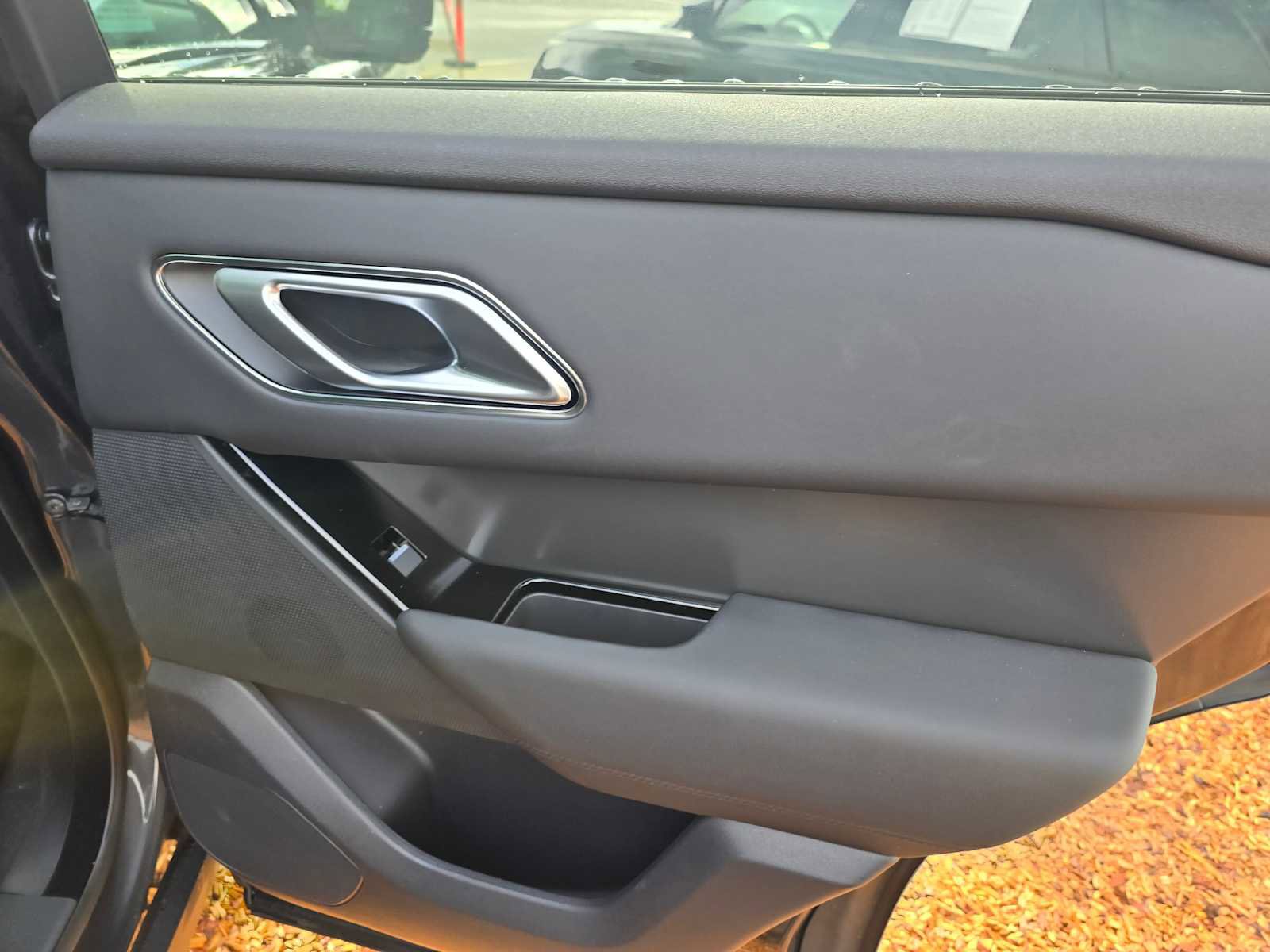 Used 2026 Land Rover Range Rover Velar S image 13