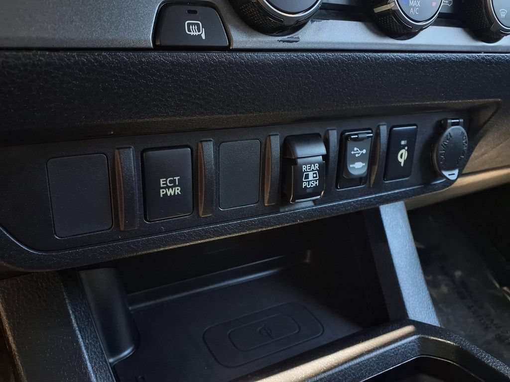 Used 2019 Toyota Tacoma TRD Sport RWD image 12