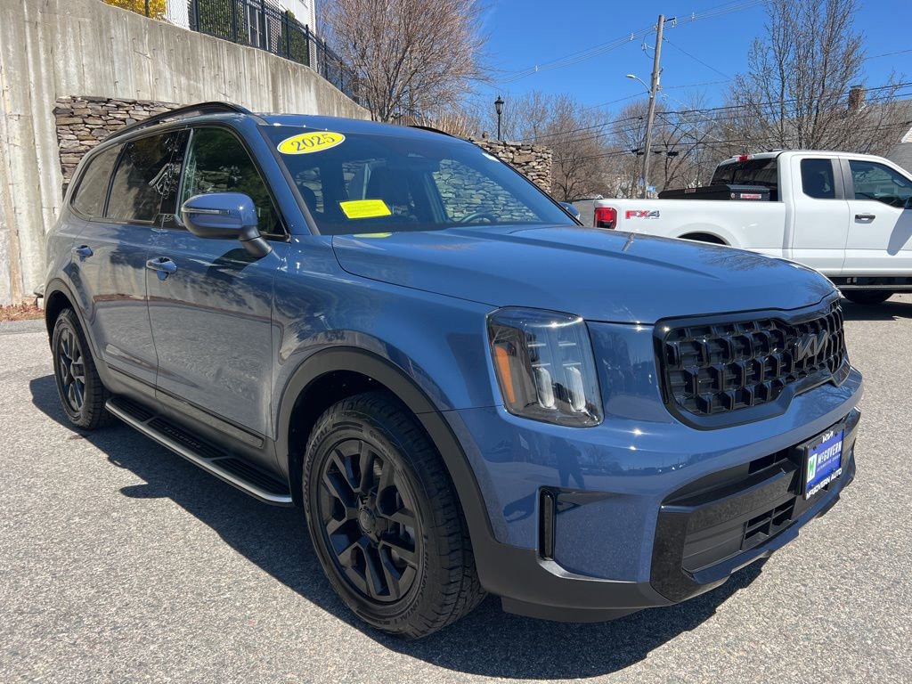 Certified 2025 Kia Telluride AWD image 7