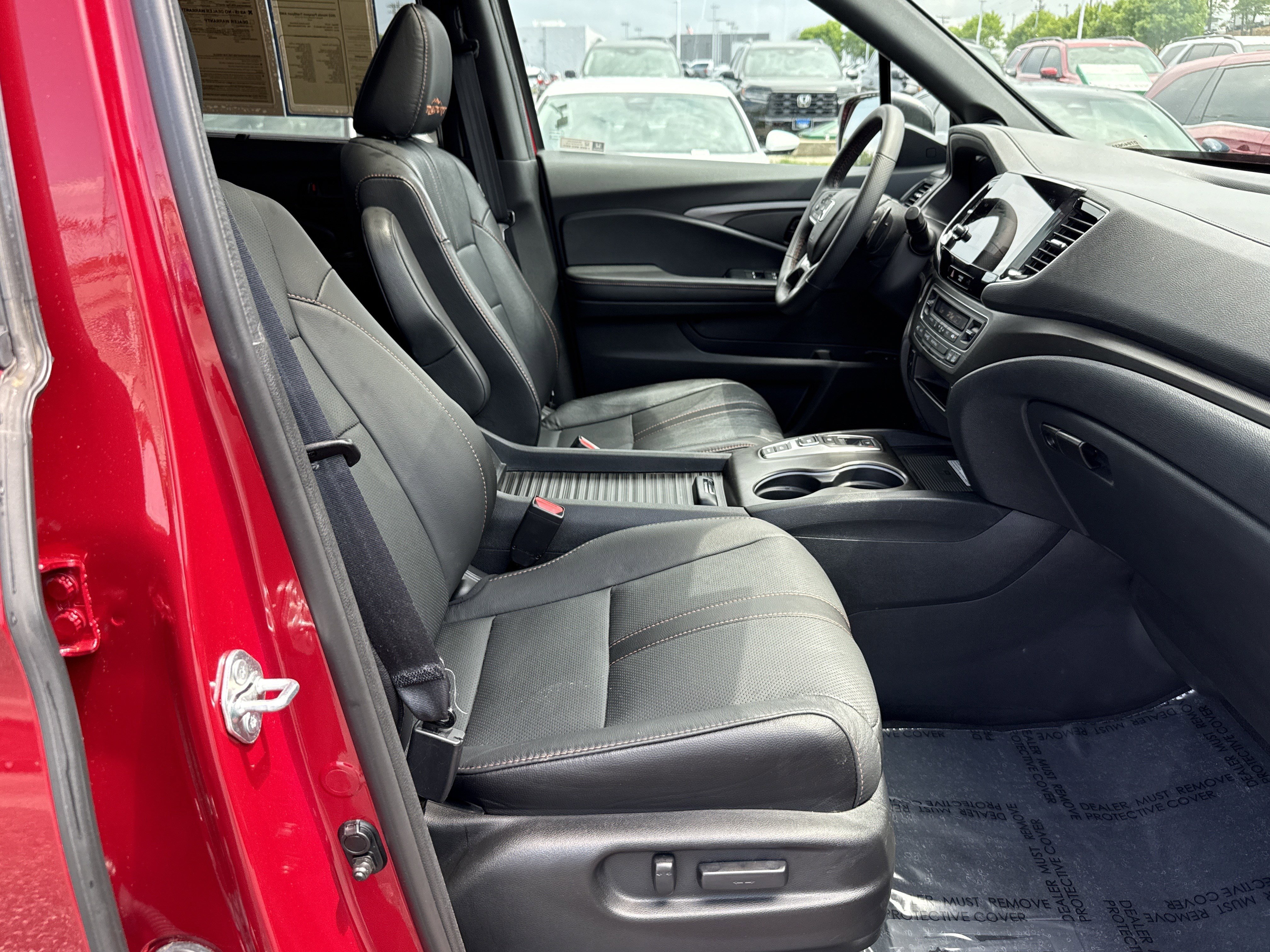 Certified 2022 Honda Passport TrailSport image 34