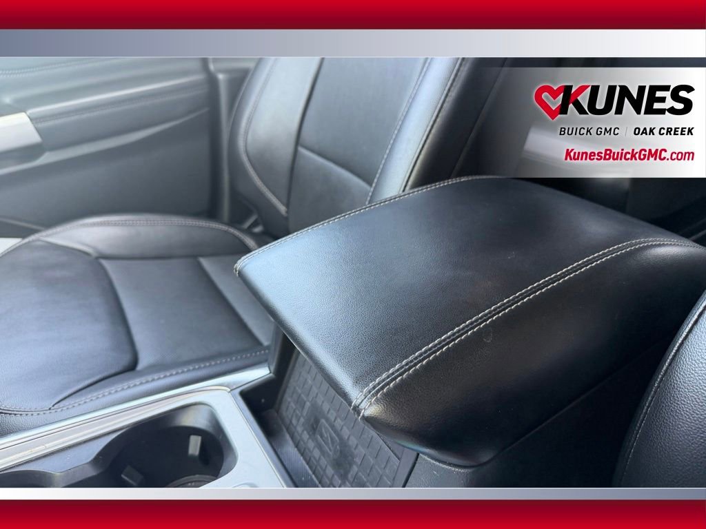 Used 2023 Ford Explorer Limited AWD/4WD image 11