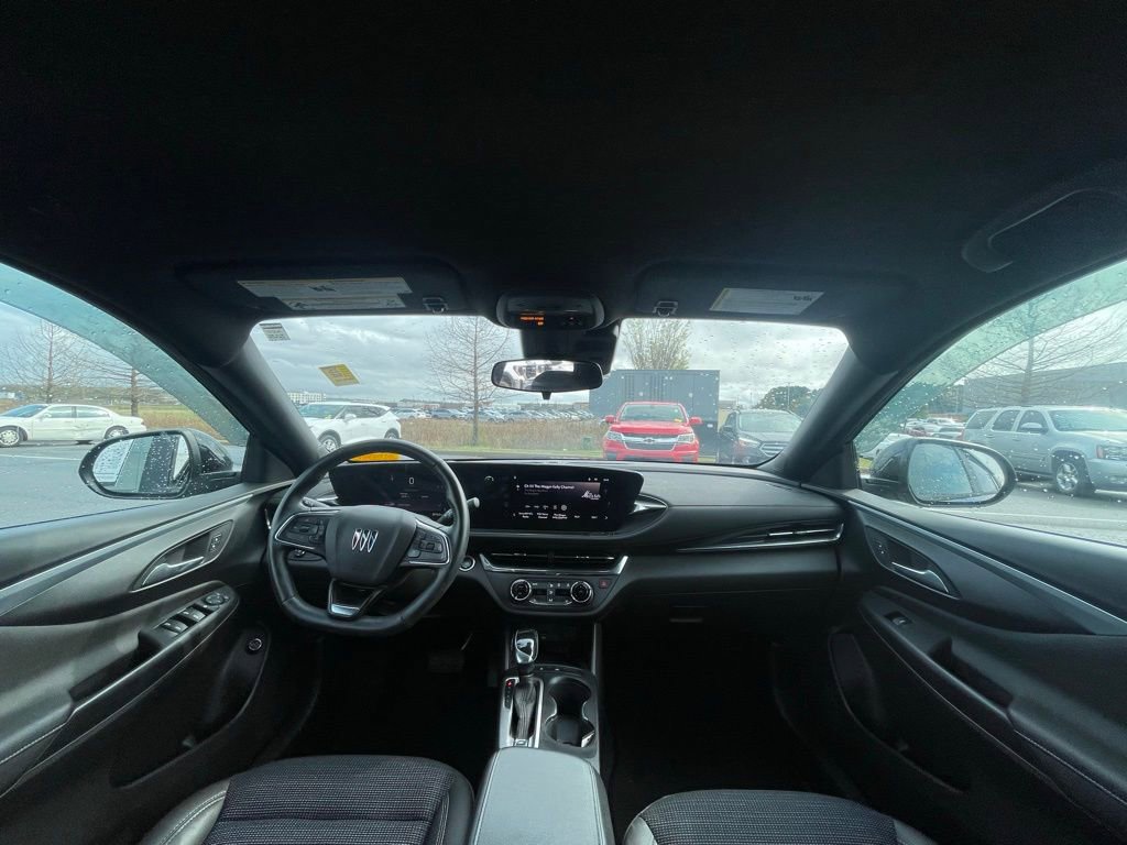 Used 2025 Buick Envista Preferred w/ Convenience I Package image 27