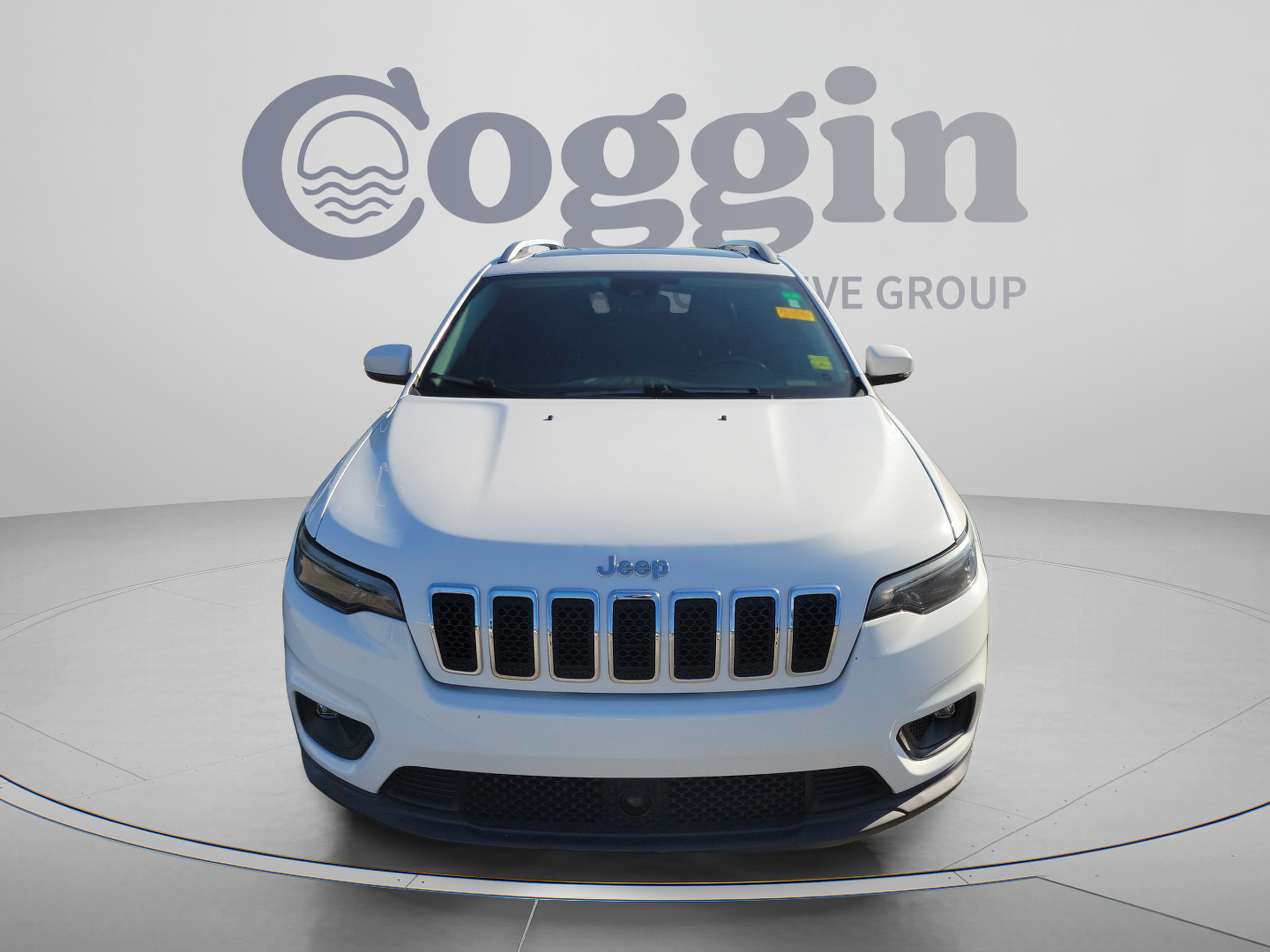 Used 2020 Jeep Cherokee Latitude Plus w/ Cold Weather Group FWD image 7