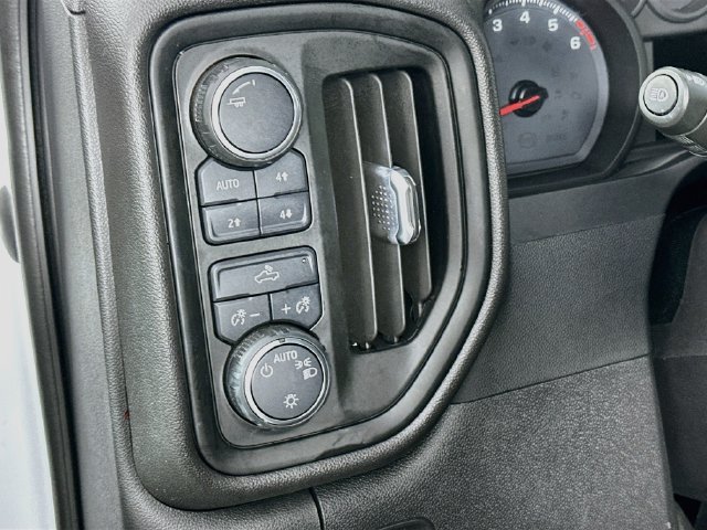 Used 2023 Chevrolet Silverado 1500 Custom Trail Boss w/ LPO, Dark Essentials Package AWD/4WD image 17