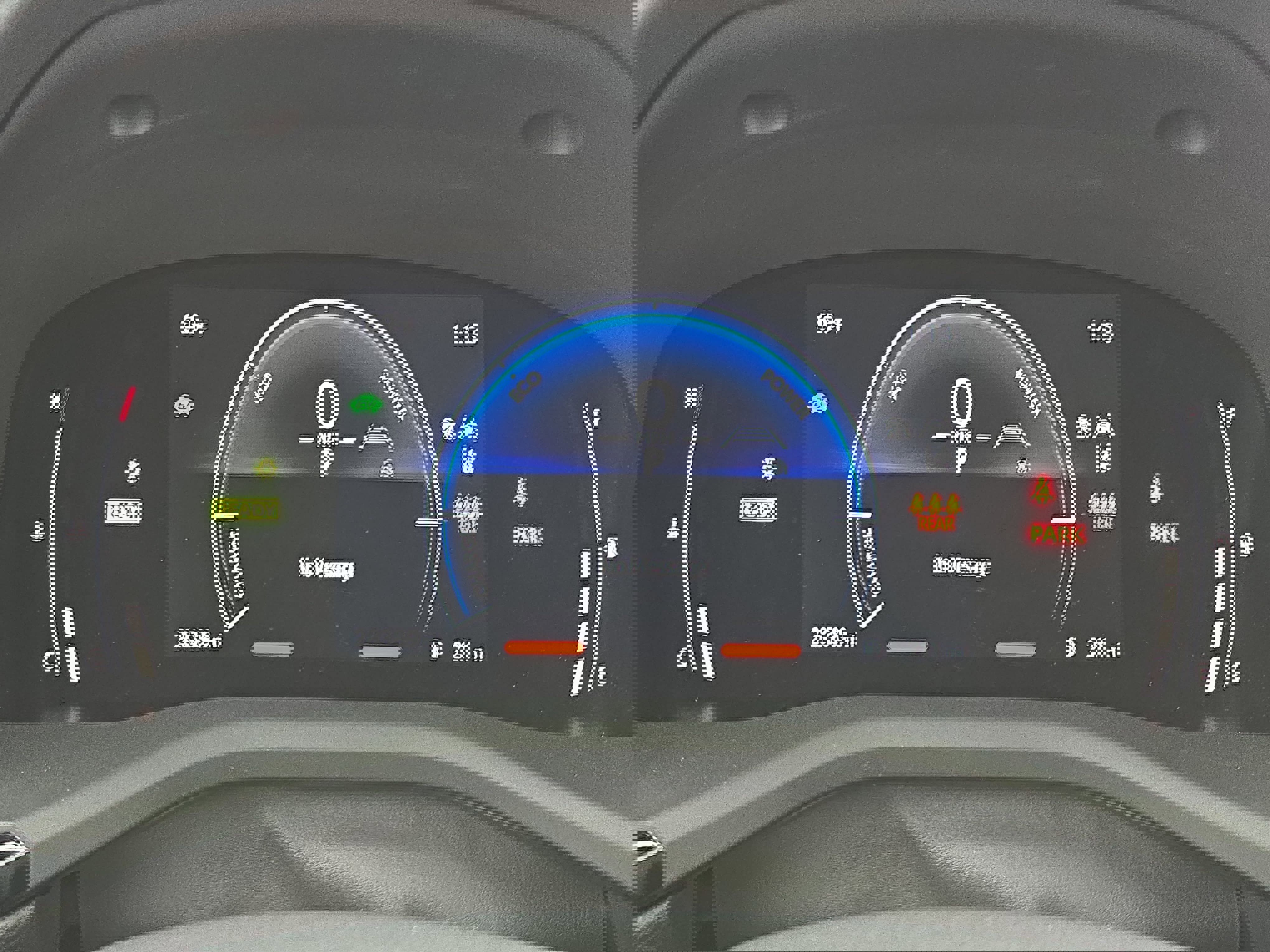 Used 2025 Toyota Camry SE w/ Convenience Package FWD image 18