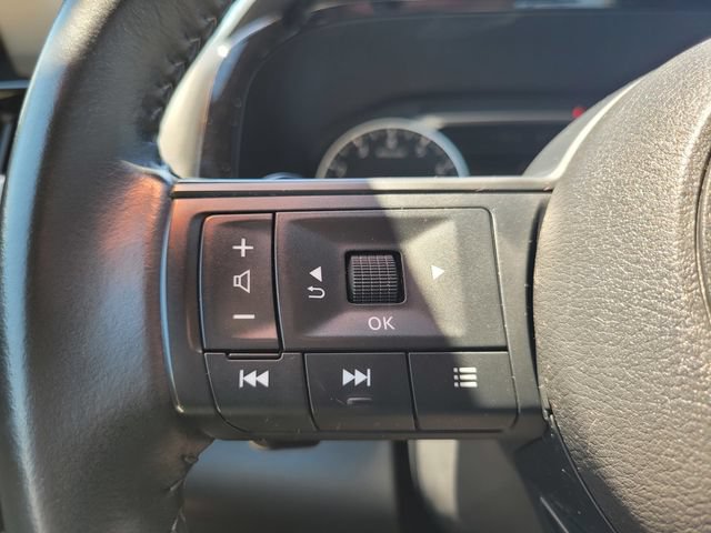 Certified 2025 Nissan Pathfinder SV FWD image 28