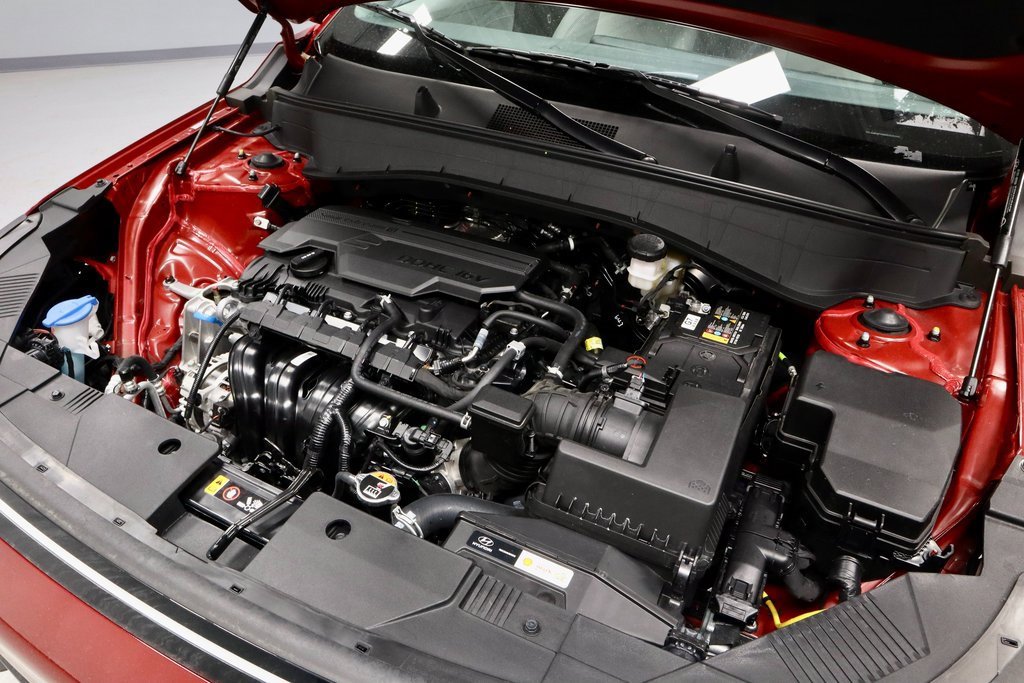 Certified 2025 Hyundai Kona SEL image 15