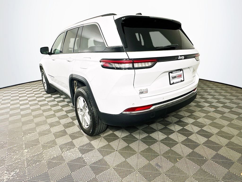 Certified 2023 Jeep Grand Cherokee Laredo image 7