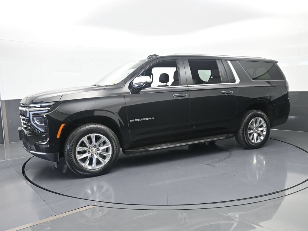 Used 2026 Chevrolet Suburban Premier AWD/4WD image 2