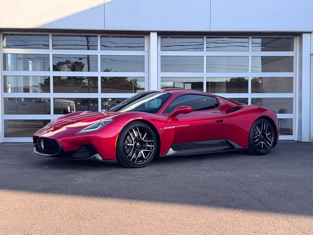 Used 2022 Maserati MC20 Coupe RWD image 3