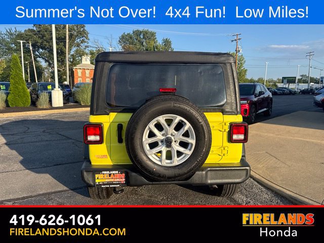 Used 2023 Jeep Wrangler Sport AWD/4WD image 4