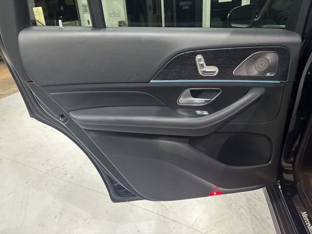 Used 2025 Mercedes-Benz GLS 450 4MATIC image 28