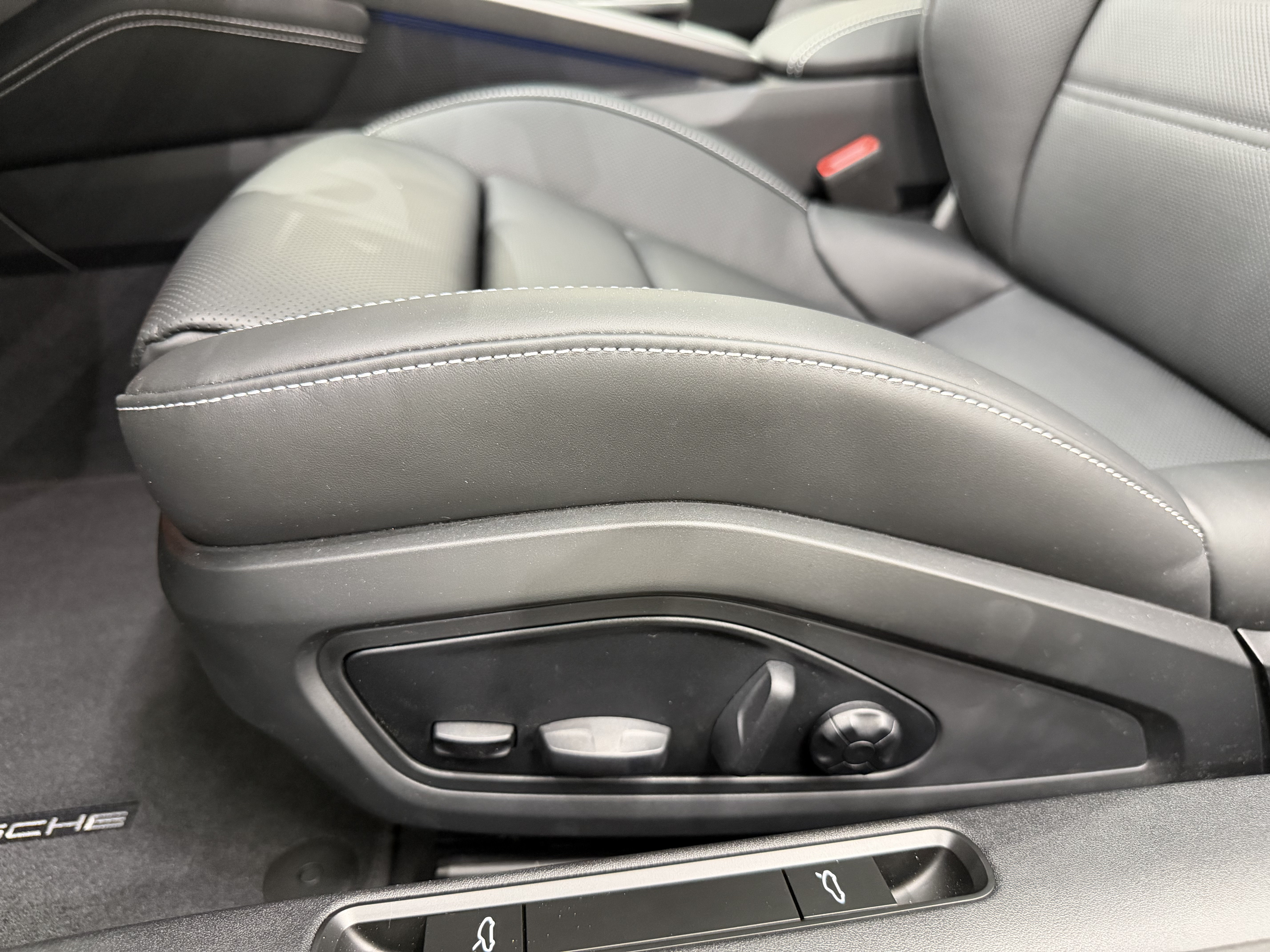 New 2026 Porsche 911 Carrera S RWD image 32