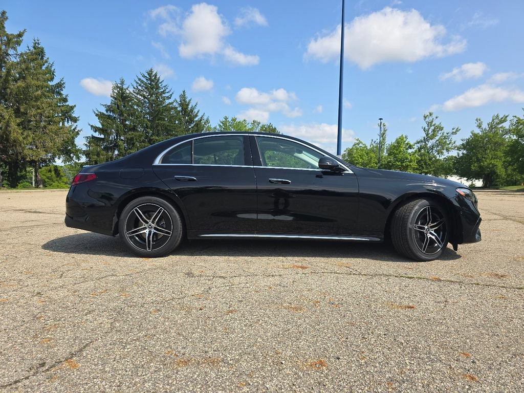 New 2026 Mercedes-Benz E 350 4MATIC Sedan image 18