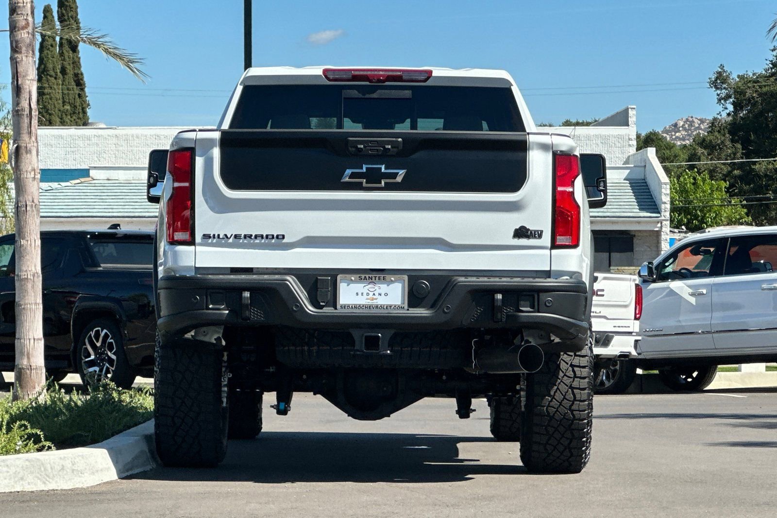 New 2026 Chevrolet Silverado 2500 ZR2 w/ ZR2 Bison Edition AWD/4WD image 5