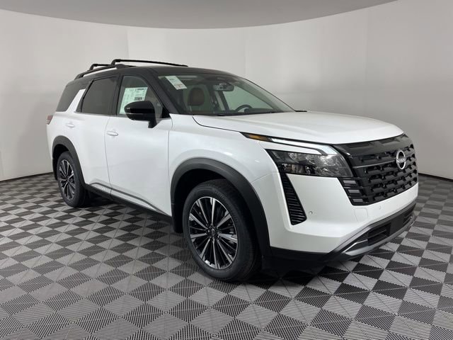 New 2026 Nissan Pathfinder Platinum image 2