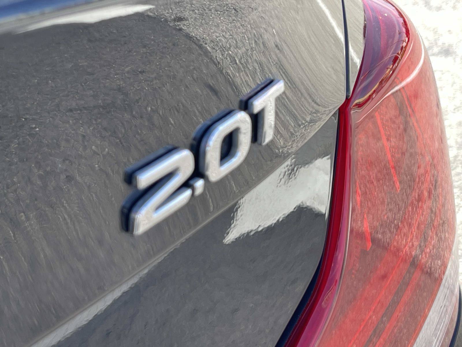Used 2019 Genesis G70 2.0T Advanced RWD image 7