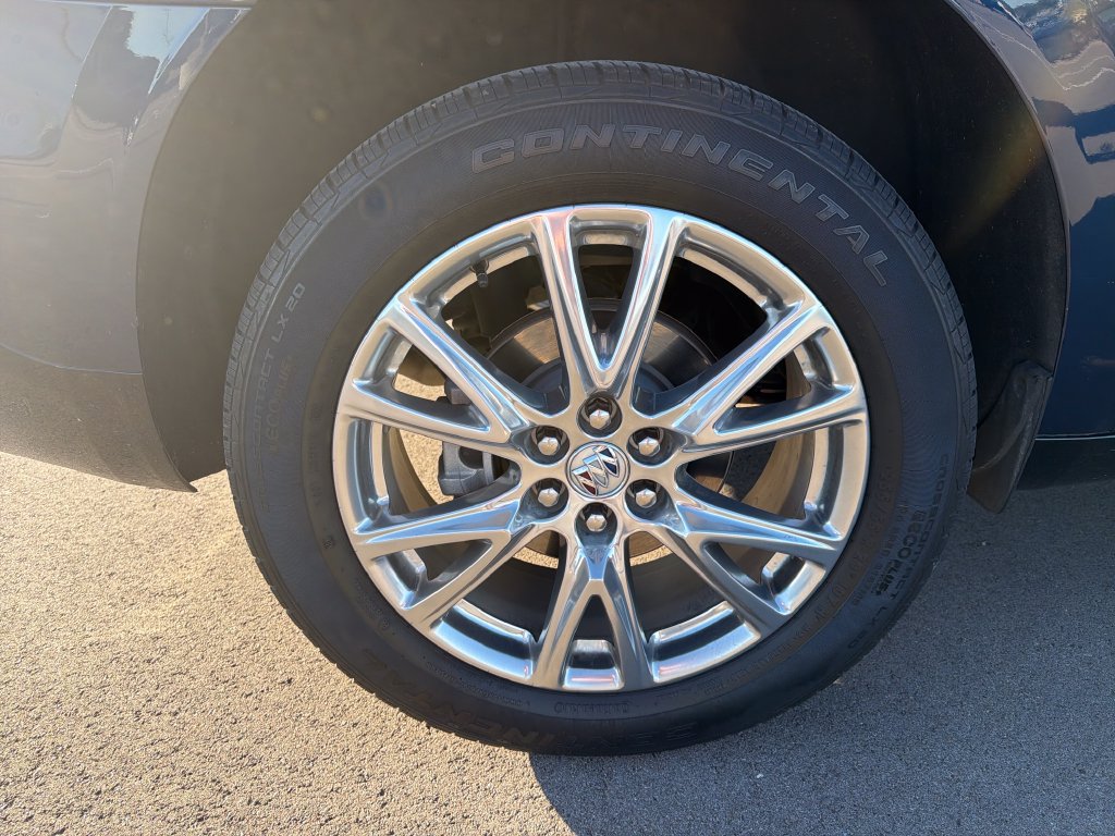 Used 2023 Buick Enclave Essence w/ Experience Buick Package FWD image 10