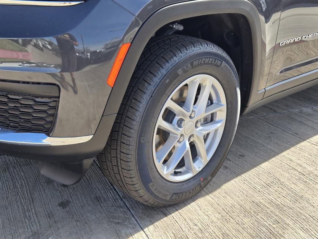 New 2025 Jeep Grand Cherokee L Laredo w/ Luxury Tech Group I image 6