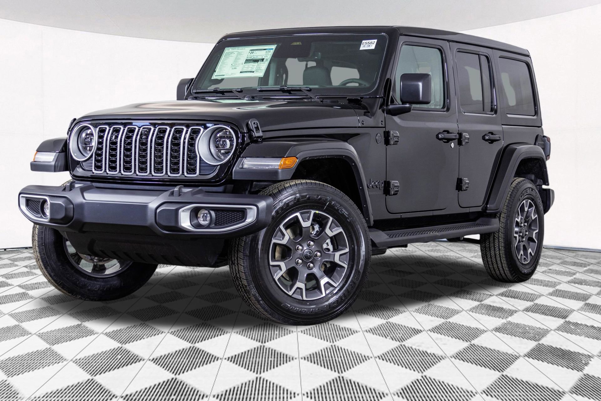 New 2026 Jeep Wrangler Unlimited Sahara AWD/4WD image 2
