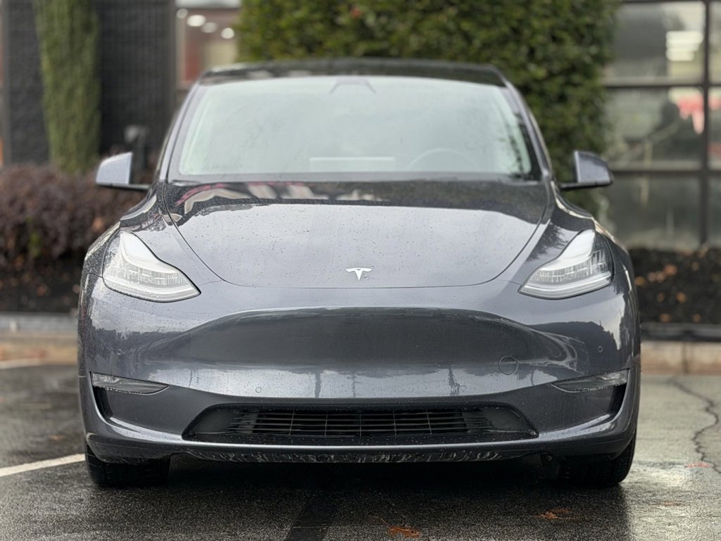 Used 2020 Tesla Model Y Long Range image 3
