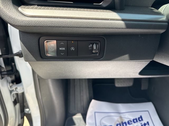 New 2026 Chevrolet Traverse LT w/ Driver Confidence Package FWD image 10