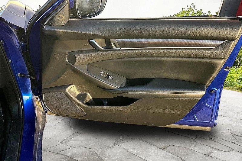 Used 2018 Honda Accord Sport image 27