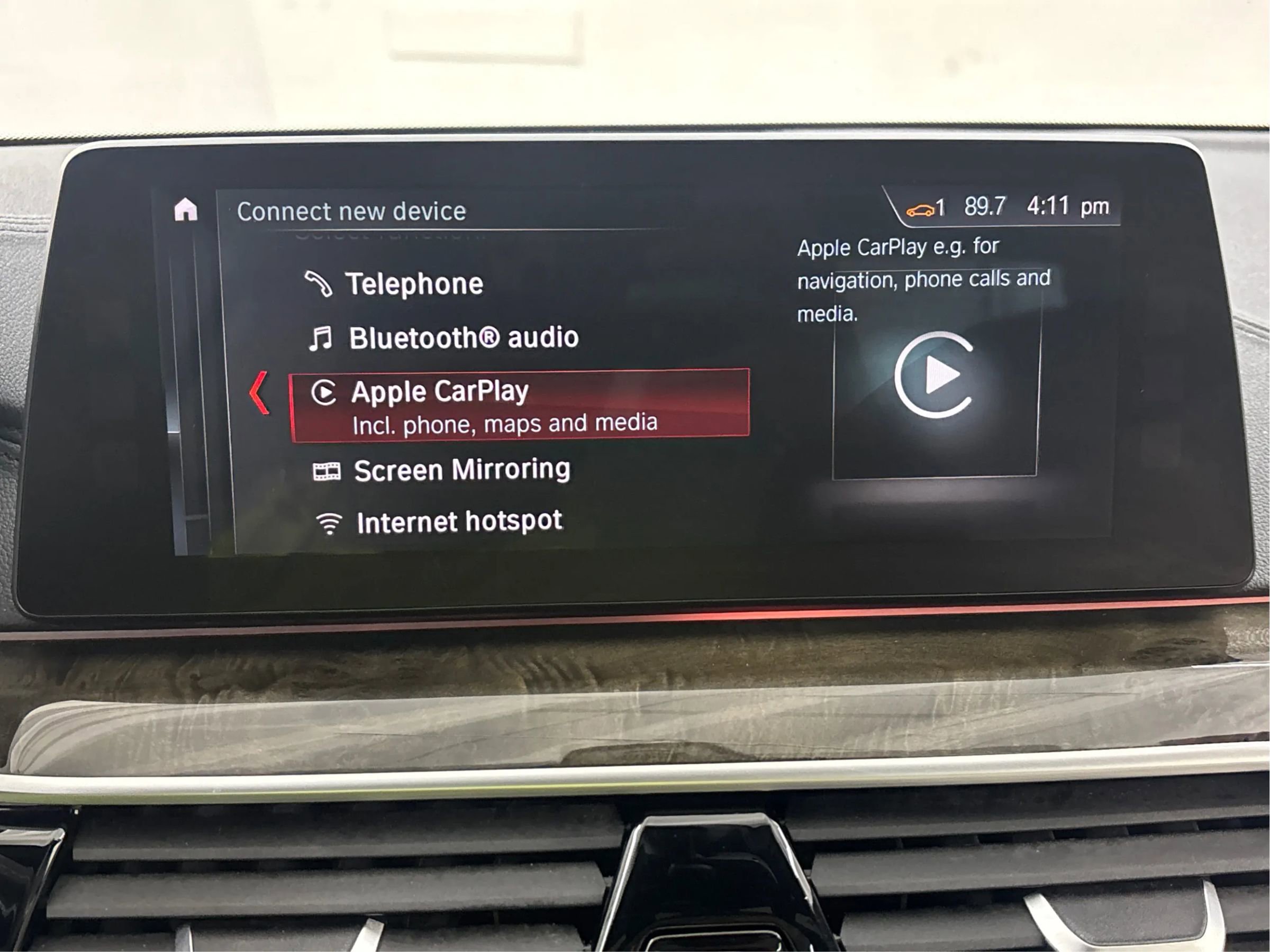 Used 2017 BMW 540i xDrive image 46